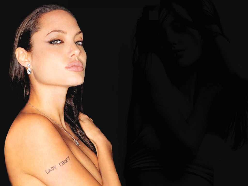 Angelina Jolie image 49